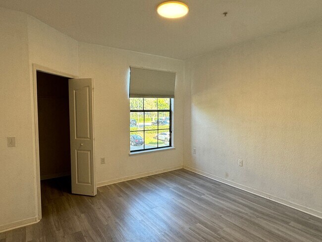Building Photo - 6151 Metrowest Blvd