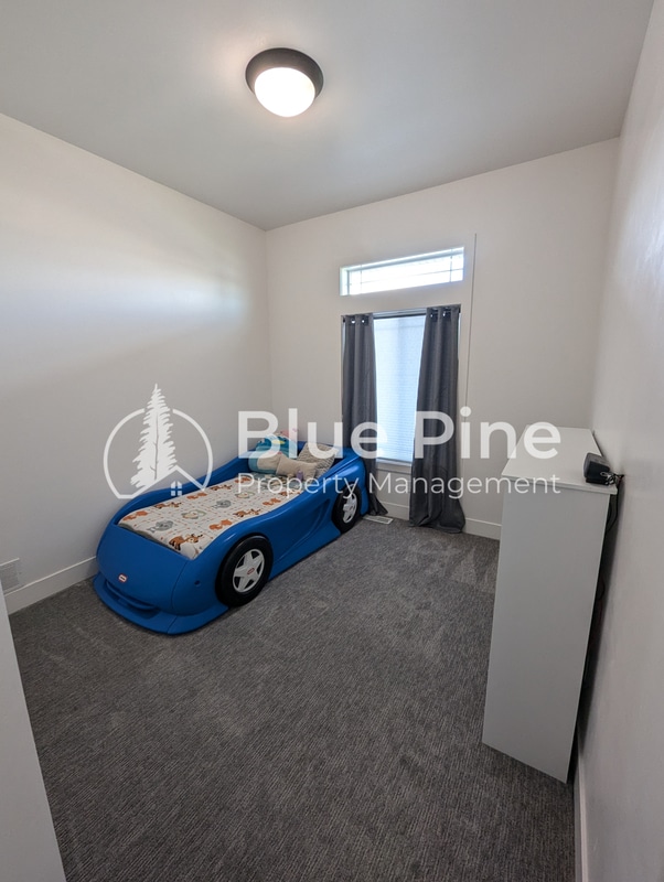 Building Photo - 4232 Athlen Wy