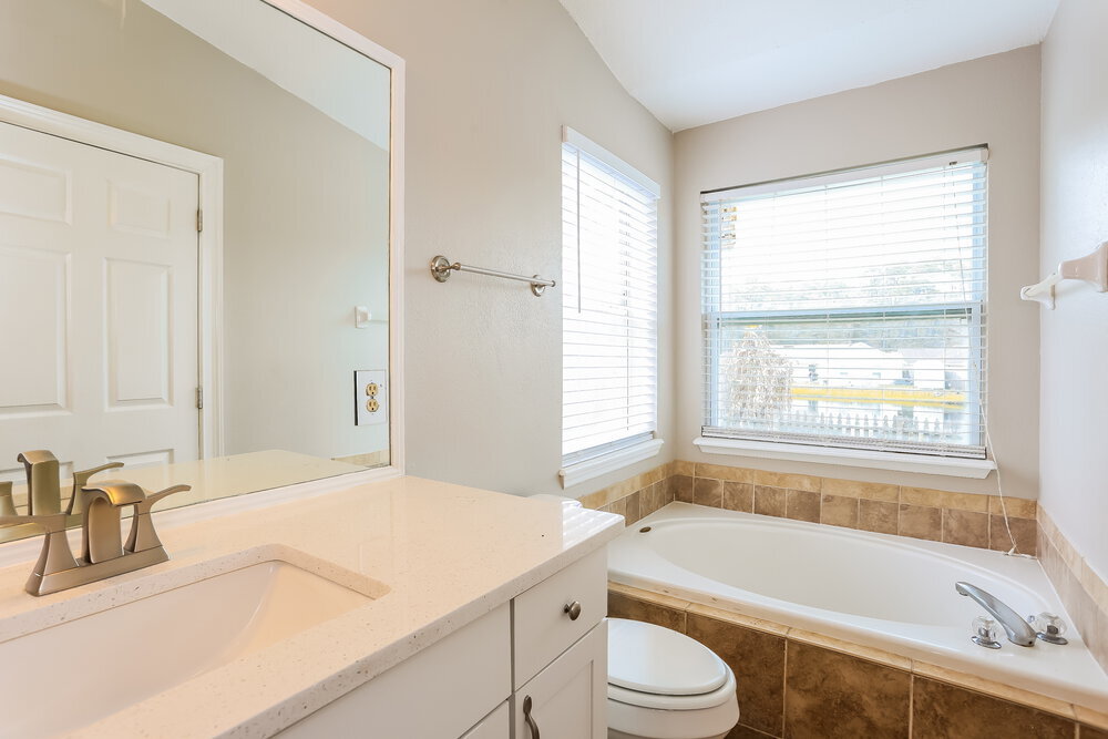 Building Photo - 8241 Dover Cliff Ct