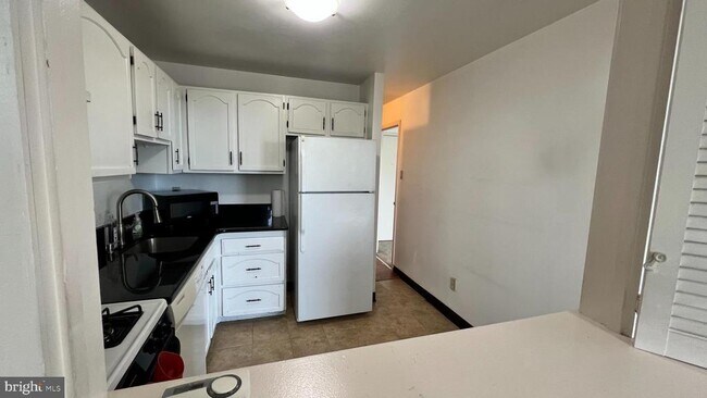 Building Photo - 1510 12th St N