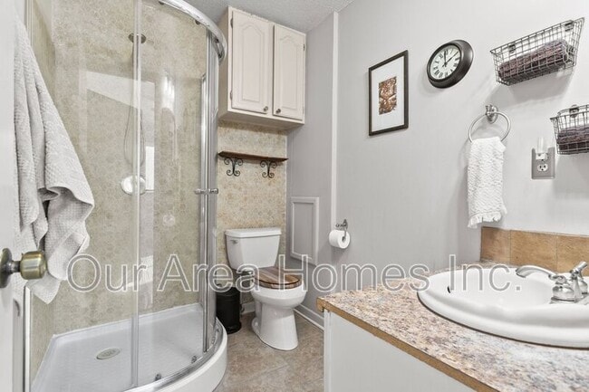 Building Photo - 4850 McAllister Ave NE