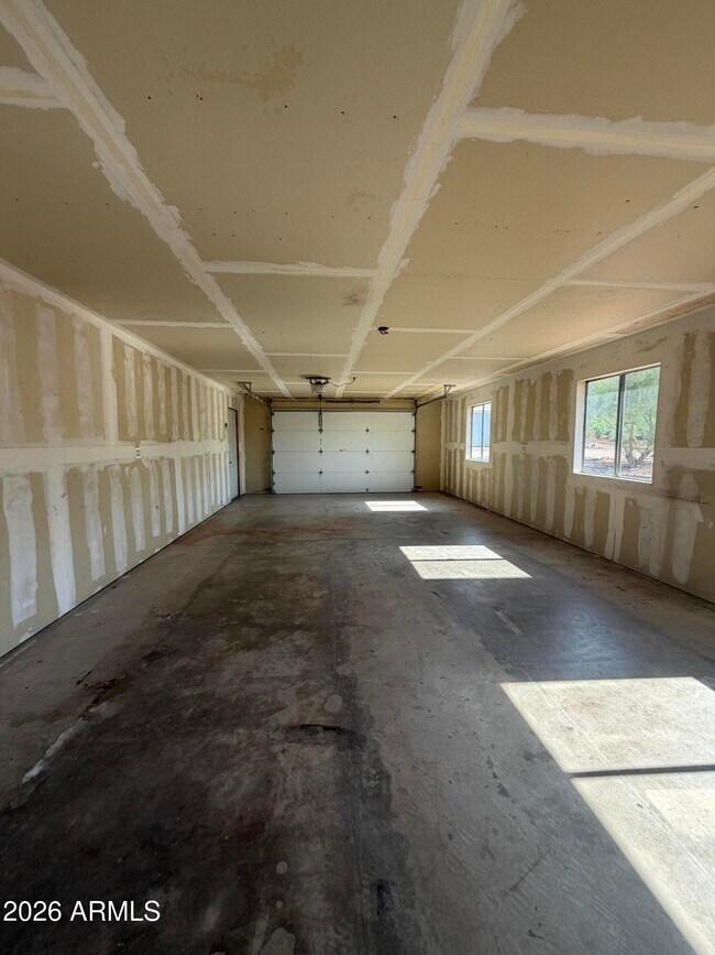 Building Photo - 5825 E Tepee St