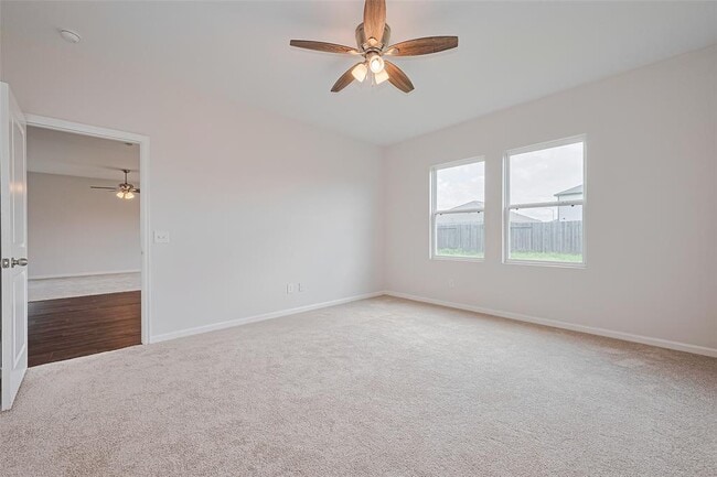 Building Photo - 1025 Banyon Tree Ln