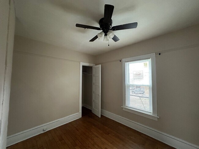 Building Photo - 3949 N 13th St