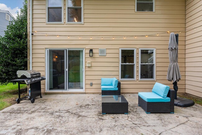 Building Photo - 12204 Sir Lancelot Dr