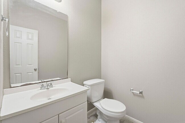 Building Photo - 4434 Mallow St