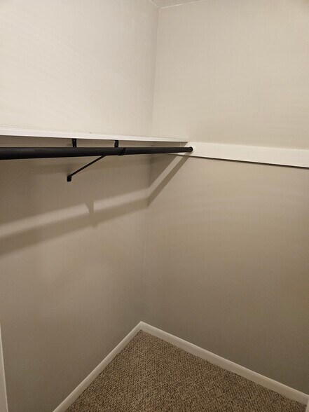 Building Photo - 455 Alt 19 S