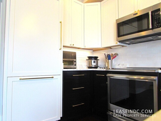 Building Photo - 907 N Street NW-#B1