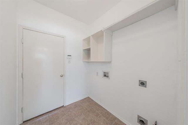 Building Photo - 635 Forest Hill Dr