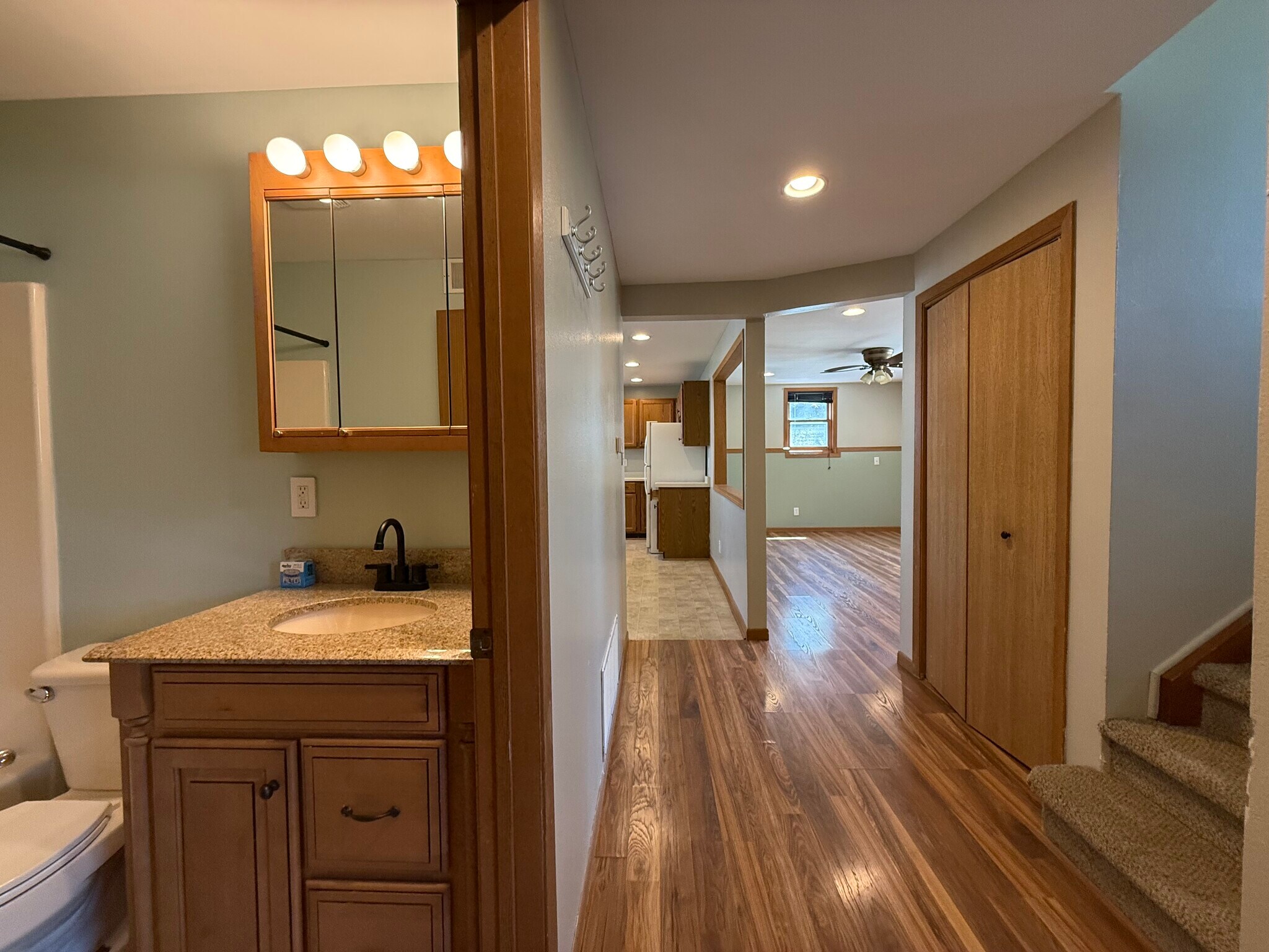 Building Photo - 632 S Colonial Pky