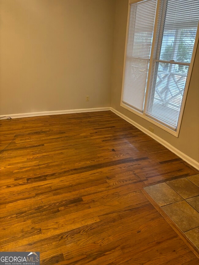 Building Photo - 1478 E Broad St