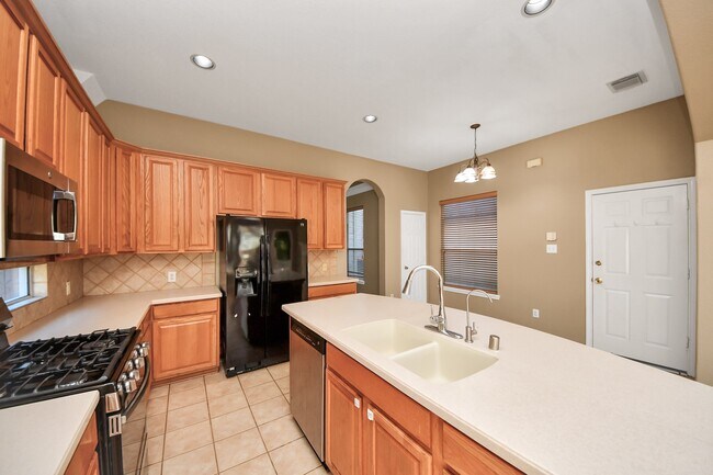 Building Photo - 21611 Shallow Glen Ln