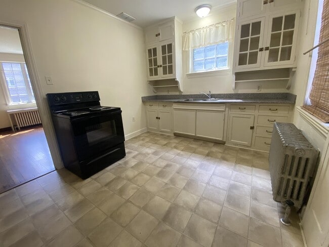Building Photo - 20 Safe Harbor Village