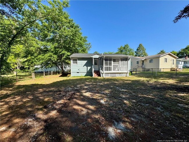 Building Photo - 805 Minurva Ct