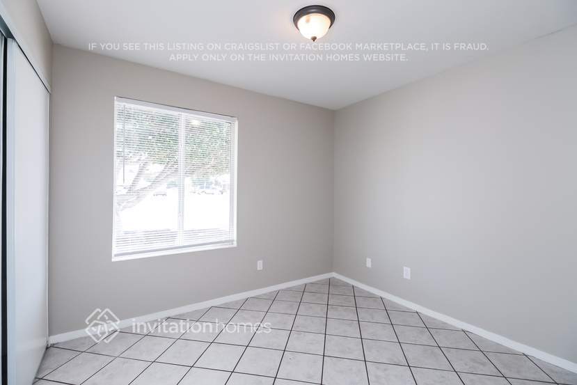 Building Photo - 5136 N 78th Ave