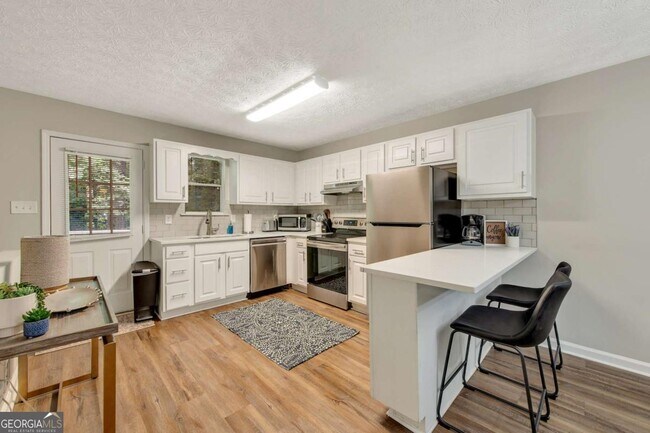 Building Photo - 4375 Coopers Creek Dr SE