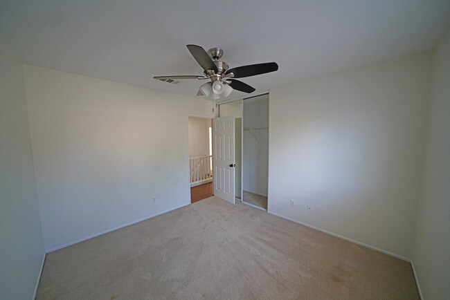 Building Photo - 27863 Knight St