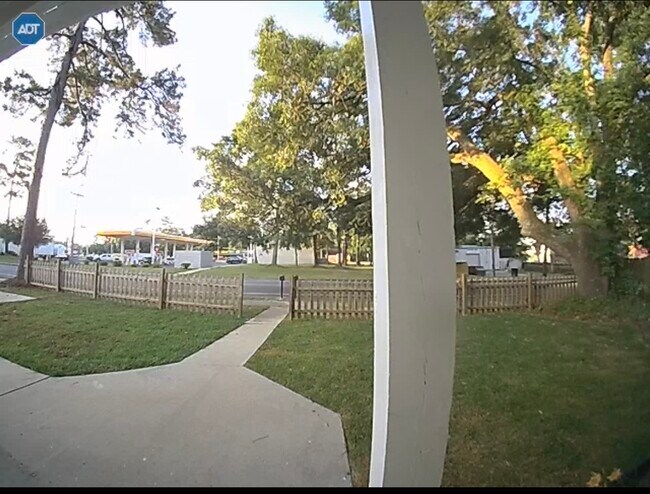 Building Photo - 2408 Escambia Dr