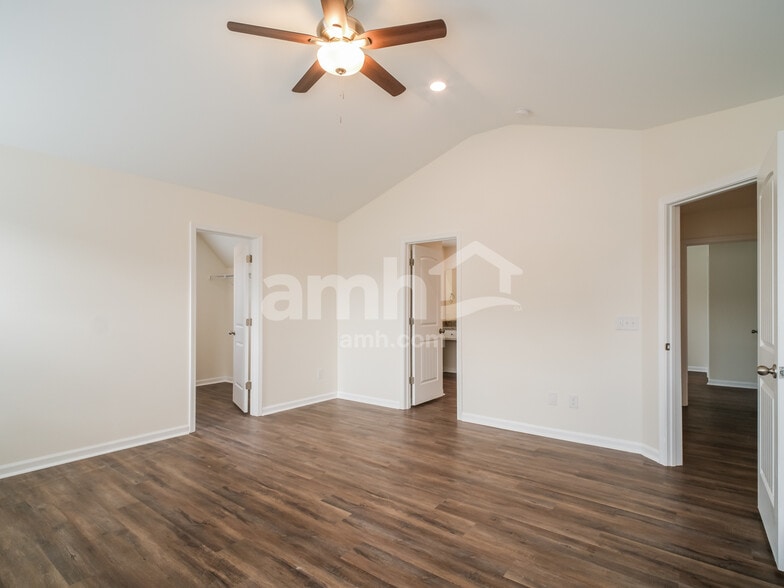 Building Photo - 1010 Jt Westfield Dr