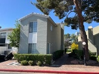 Building Photo - Las Vegas Country Club. Modernized and Upg...