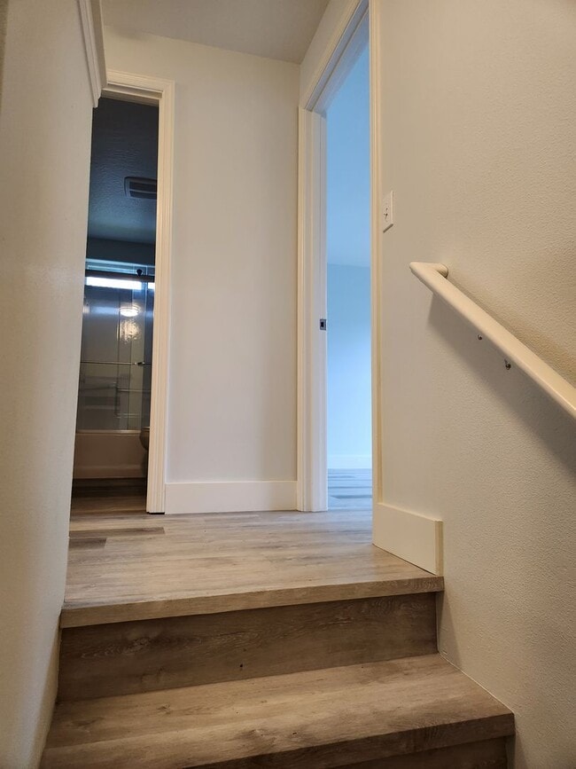 Building Photo - 1721 Mill Alley