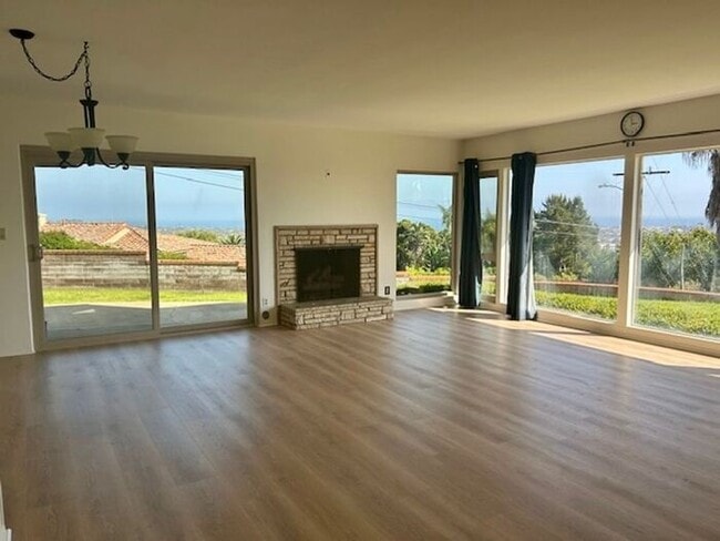 Building Photo - Riviera Home with City & Ocean Views - Ava...