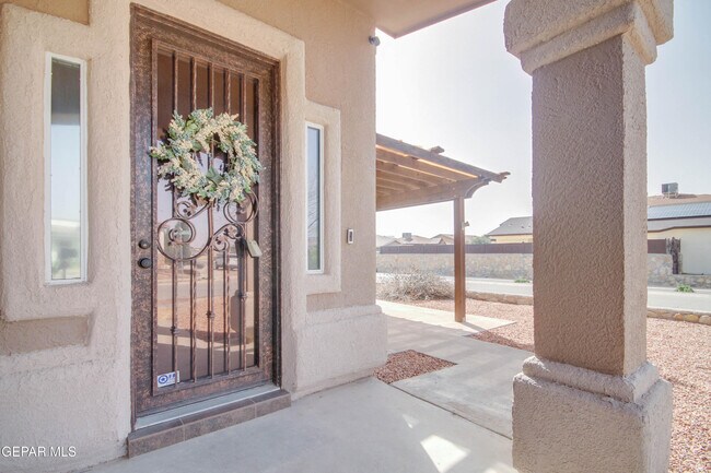 Building Photo - 14600 Christian Castle