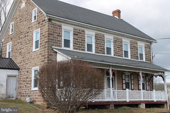 Building Photo - 2093 PA-212