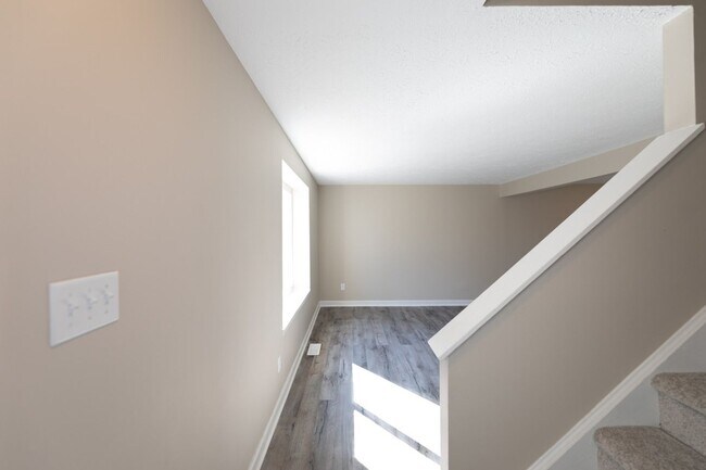 Building Photo - 4 bed 2.5 bath 2 story home with full deck located in Decatur Township