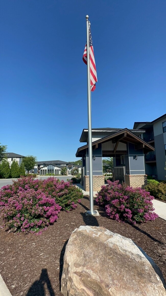 Building Photo - Eleven25