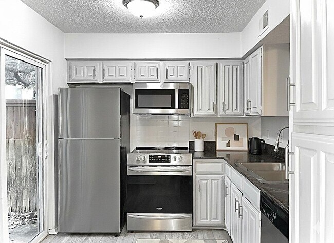 Building Photo - 5626 Preston Oaks Rd