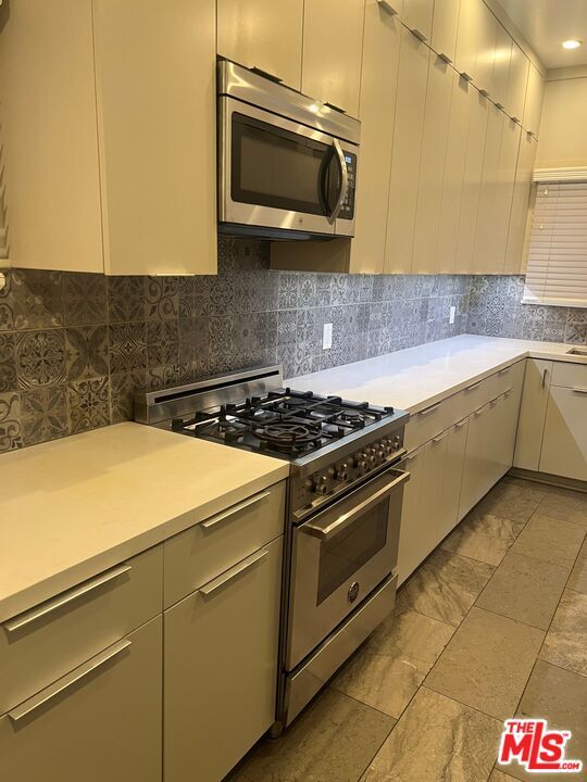 Building Photo - 9373 W Olympic Blvd