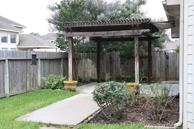 Building Photo - 18611 Peralta Hill Ln