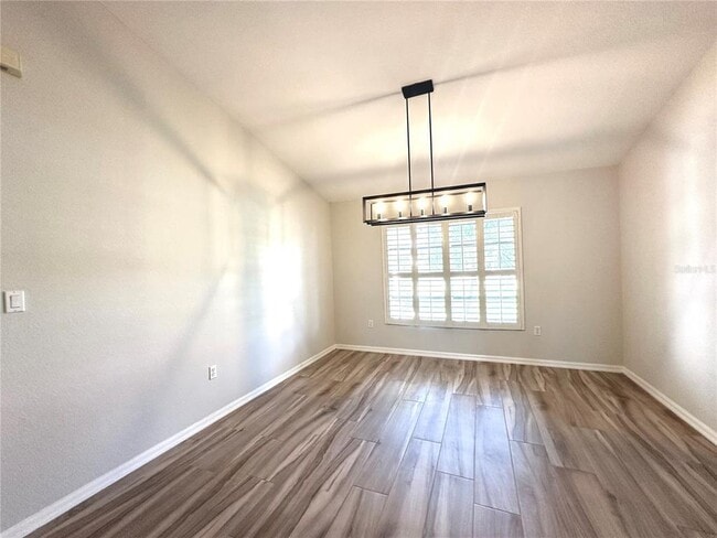 Building Photo - 73 Santarem Cir