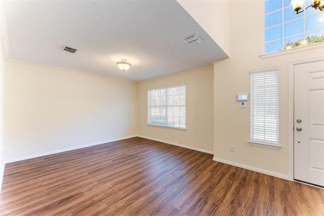 Building Photo - 3929 Acorn Ln