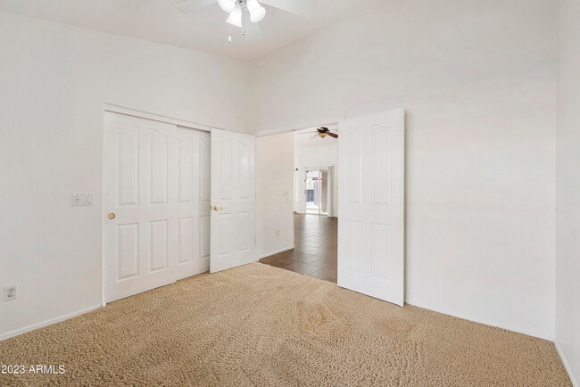 Building Photo - 4611 E Fernwood Ct