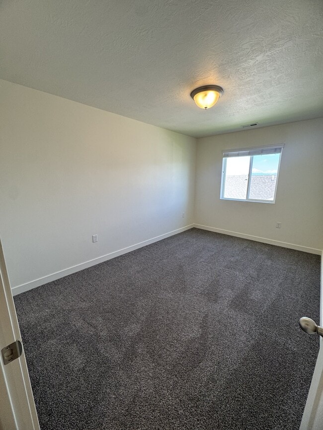 Building Photo - 14917 S Lost Miner Ln