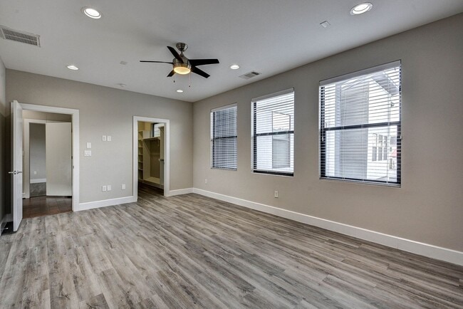 Building Photo - Modern Comfort Meets City Living — 3-Story Townhome Ready Now!