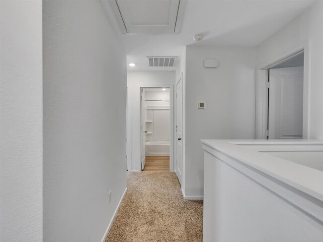 Building Photo - 18711 Sunset Horizon Dr