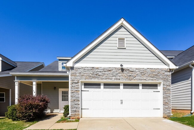 Building Photo - 19 Celtic Ct