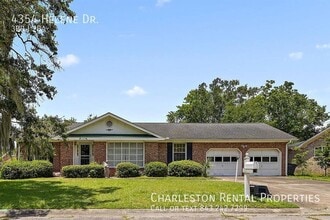 Building Photo - 4354 Helene Dr