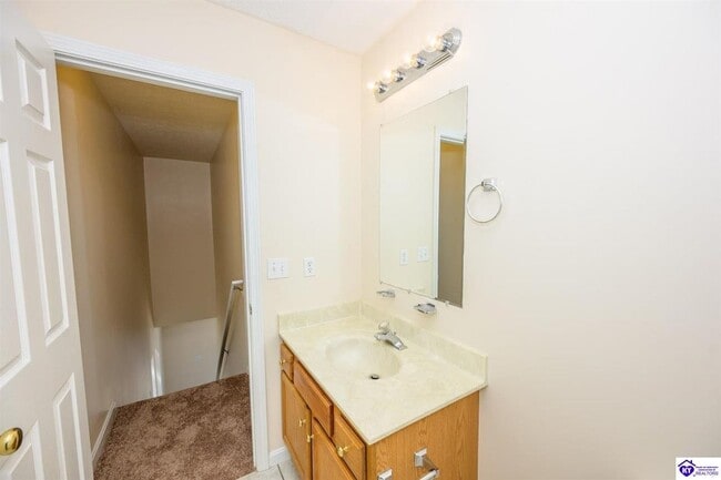 Building Photo - 132 Pointers Ct