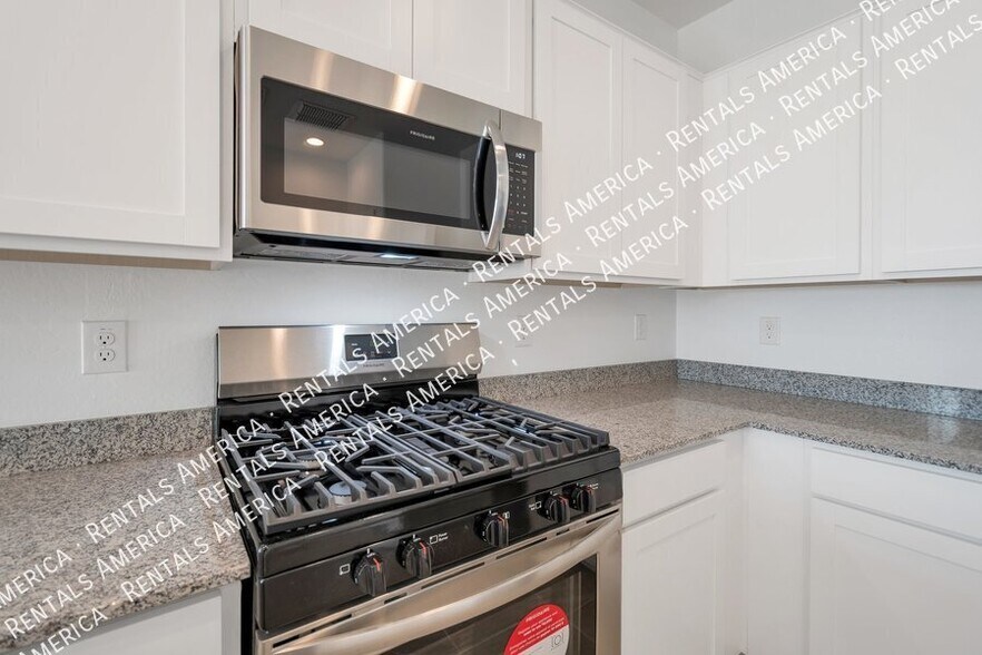 Building Photo - 3489 E Ridley Rd