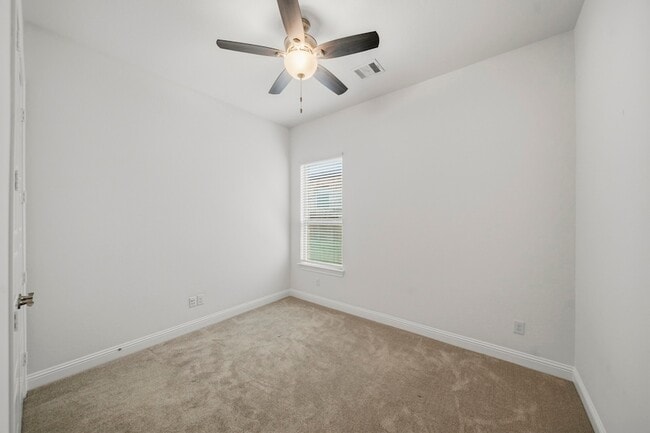 Building Photo - 10906 Perennial Mist Dr