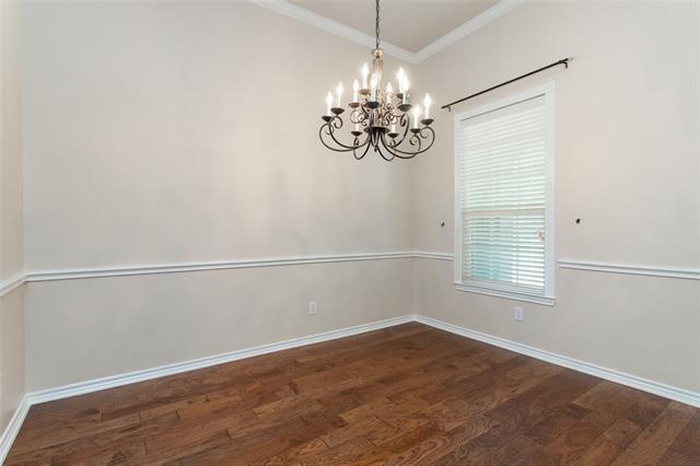Building Photo - 653 White Rock Dr