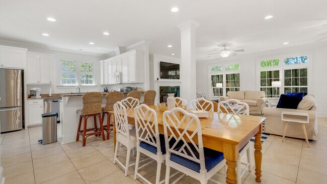 Building Photo - 94 Ballyhoo St