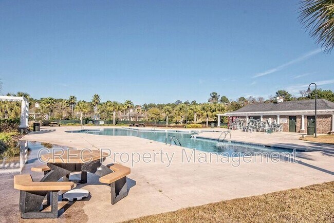 Building Photo - 3639 Bagley Dr