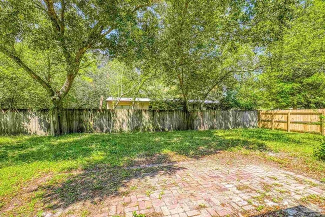 Building Photo - 1029 Kearny Dr