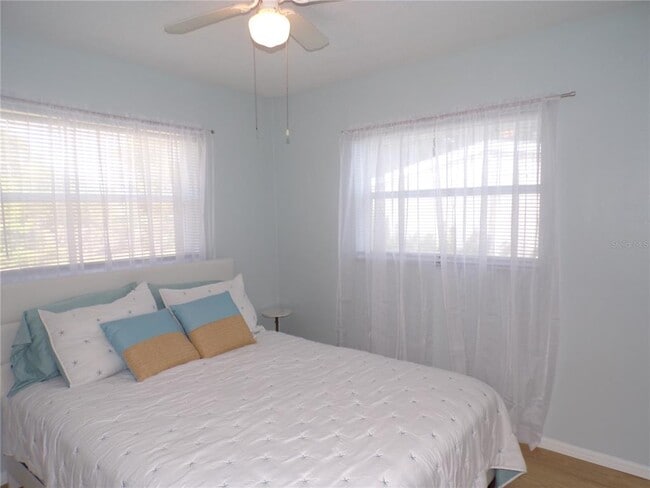 Building Photo - 22308 Laramore Ave