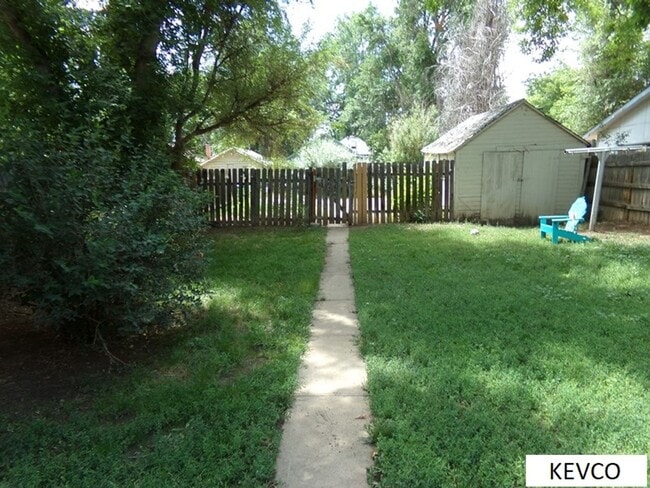 Building Photo - 411 Garfield St